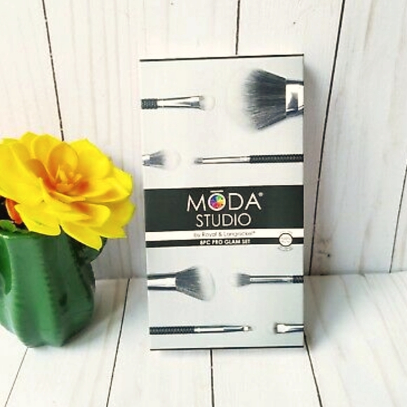 NWT MODA Studio 8 PC Glam Brush Set- Bran New - Picture 4 of 9